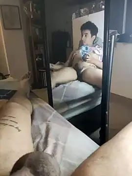 Snapshot of GamerQuinn chatting on January 21, 12:39 pm GamerQuinn online show from January 21, 12:39 pm