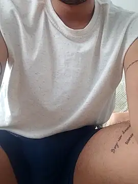 Snapshot of GamerQuinn chatting on March 14, 1:02 pm GamerQuinn online show from March 14, 1:02 pm