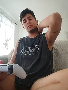 Snapshot of GamerQuinn chatting on October 10, 2:16 pm GamerQuinn online show from October 10, 2:16 pm