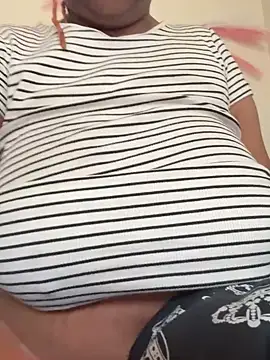 kiaxkiaa online show from February 18, 3:43 pm