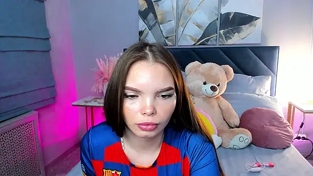 Curvy Dynamite  online show from September 15, 1:05 am