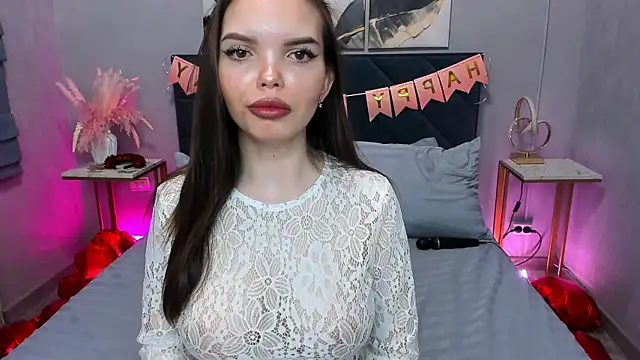 Curvy Dynamite  online show from March 6, 1:13 am