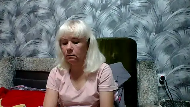 Snapshot of sakura_blonde chatting on October 27, 5:22 am sakura blonde online show from October 27, 5:22 am