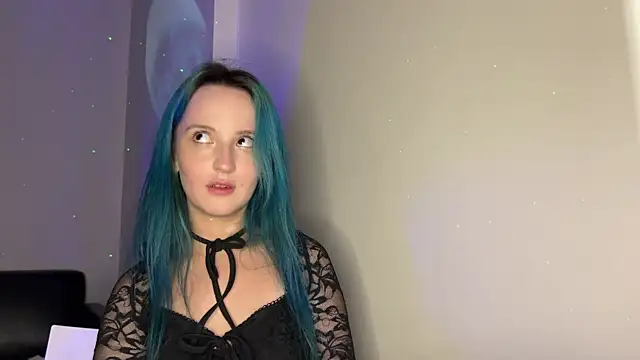 bumble bee online show from January 13, 4:08 pm