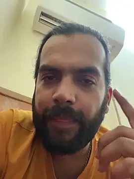 Arsh Loves Luv online show from December 18, 4:49 pm