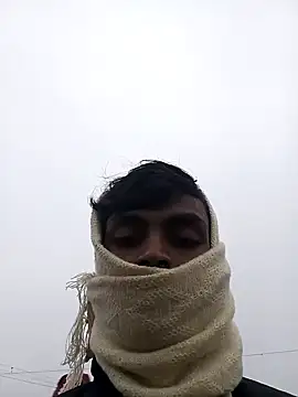 Suraj223kumar online show from January 16, 1:37 am