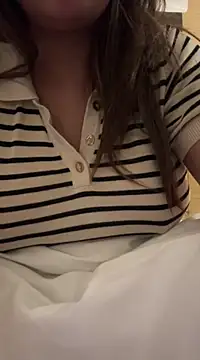 Snapshot of Noor__Kaur chatting on March 16, 9:26 pm Noor Kaur online show from March 16, 9:26 pm