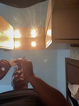 SecretlyDD online show from March 15, 8:04 am