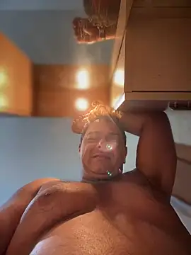 SecretlyDD online show from March 22, 10:17 am