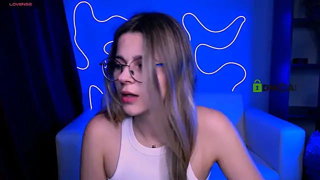 berry alma online show from April 1, 7:55 pm