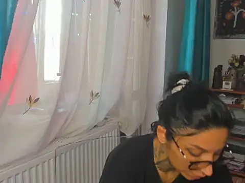 Lucky Deniz online show from December 20, 7:01 am