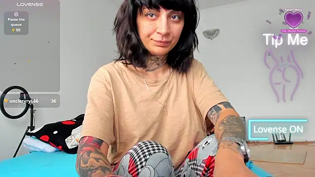 Lucky Deniz online show from March 12, 7:57 am