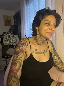 Lucky Deniz online show from July 6, 8:55 am