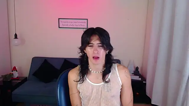 Snapshot of andreey50 chatting on December 19, 11:03 pm andreey50 online show from December 19, 11:03 pm