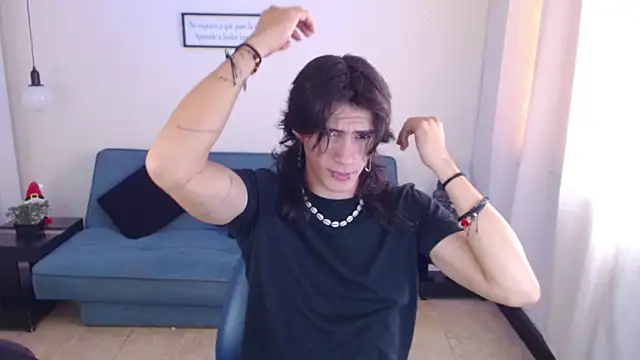 Snapshot of andreey50 chatting on December 29, 8:26 pm andreey50 online show from December 29, 8:26 pm