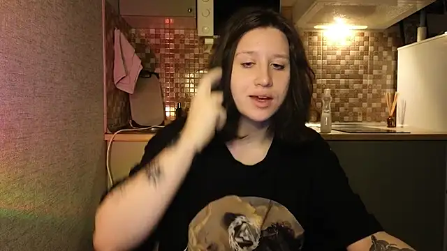 Snapshot of whatamarrie chatting on January 29, 12:43 am whatamarrie online show from January 29, 12:43 am