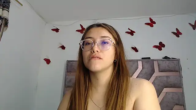 Snapshot of Anny_Fox- chatting on October 4, 3:15 am Anny Fox- online show from October 4, 3:15 am