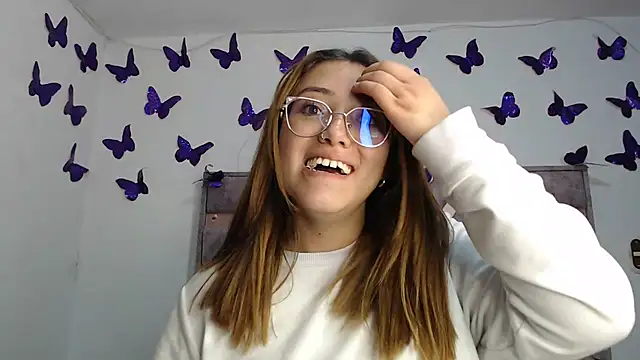 Snapshot of Anny_Fox- chatting on November 29, 3:42 am Anny Fox- online show from November 29, 3:42 am