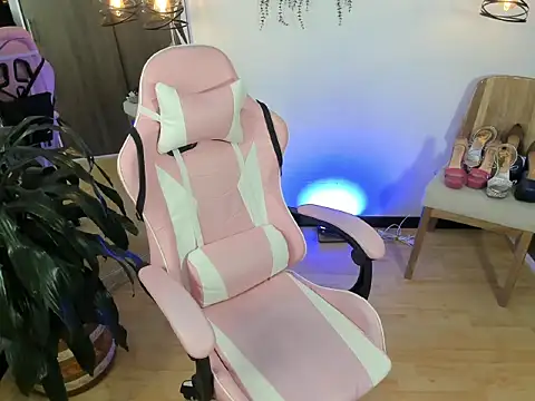 bebe9815 online show from March 21, 11:19 pm