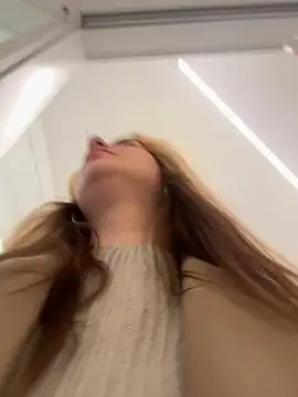 MayaMystic online show from March 8, 8:33 am