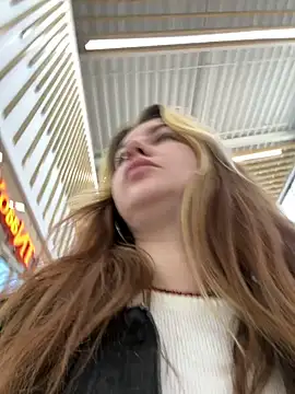 MayaMystic online show from March 10, 8:59 am