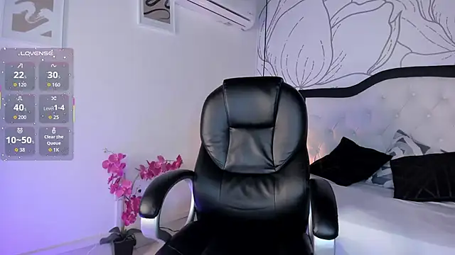 Samir bear online show from April 8, 12:49 pm