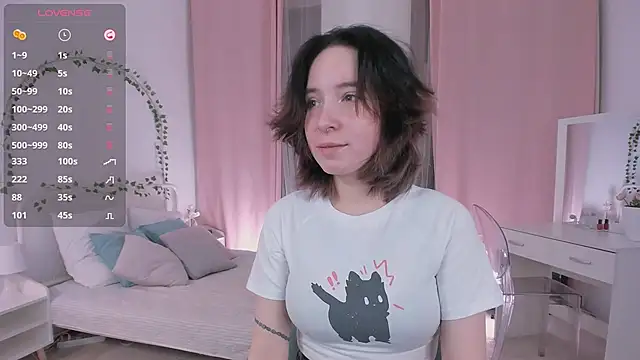 lilithlunna online show from February 26, 10:09 pm