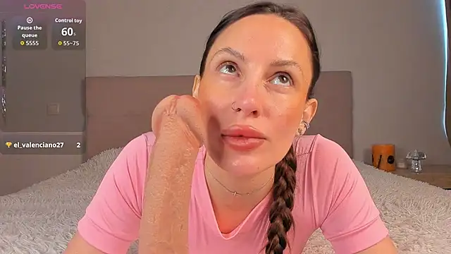 imMolly11 online show from May 19, 8:31 am