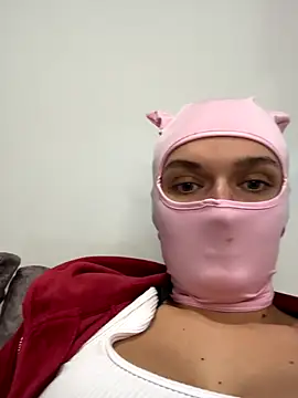 Nikki Hoee online show from November 29, 6:44 pm