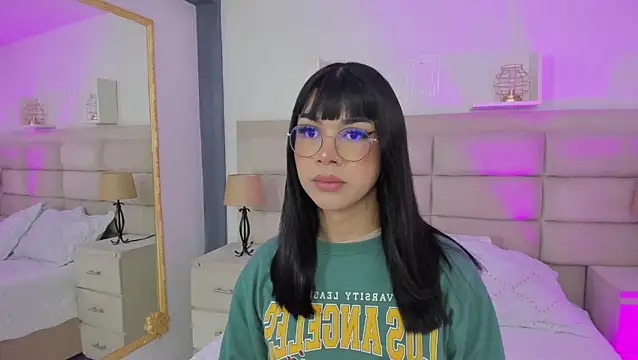 RoseCassie online show from February 9, 12:52 pm