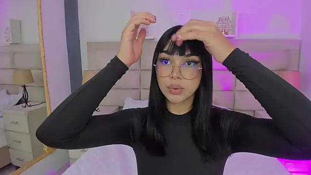 RoseCassie online show from February 9, 3:56 pm