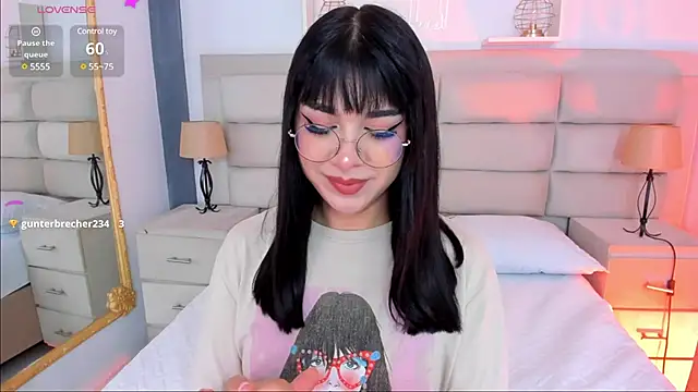 RoseCassie online show from March 9, 1:48 pm