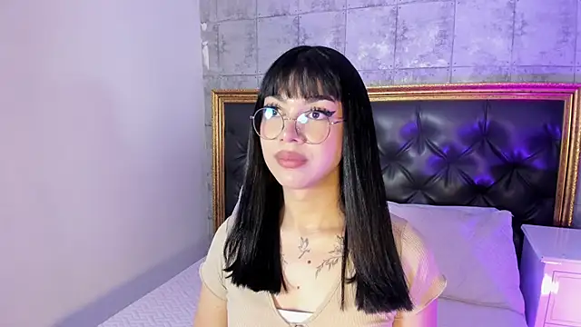 RoseCassie online show from March 11, 1:45 pm