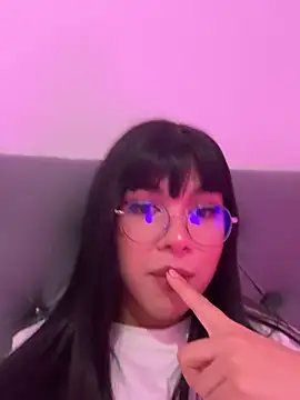 RoseCassie online show from March 13, 10:32 pm