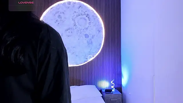 RoseCassie online show from February 1, 2:04 pm