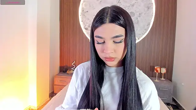 RoseCassie online show from April 16, 1:45 pm