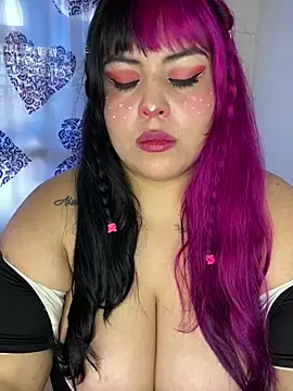 Snapshot of Pinky-Flower chatting on January 17, 10:56 pm Pinky-Flower online show from January 17, 10:56 pm