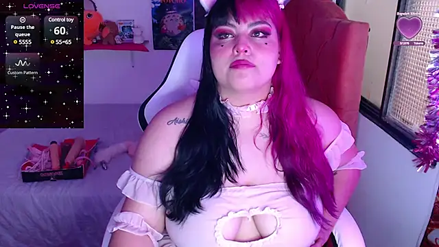 Snapshot of Pinky-Flower chatting on January 24, 3:55 pm Pinky-Flower online show from January 24, 3:55 pm