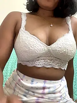 Snapshot of priyadevi17 chatting on September 24, 8:45 pm priyadevi17 online show from September 24, 8:45 pm