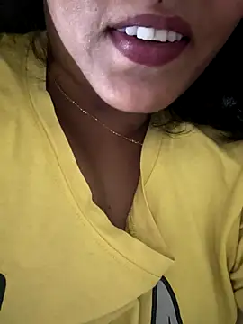 Snapshot of priyadevi17 chatting on October 19, 8:42 pm priyadevi17 online show from October 19, 8:42 pm