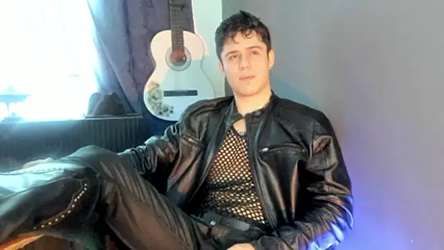 Snapshot of Antonello_Vannucci chatting on November 28, 4:09 pm Antonello Vannucci online show from November 28, 4:09 pm