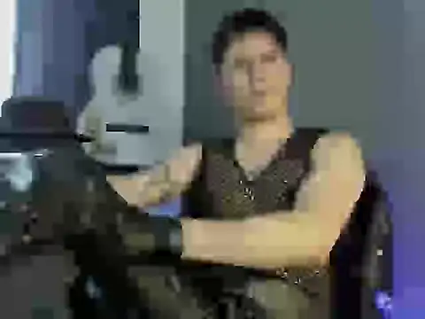 Snapshot of Antonello_Vannucci chatting on December 18, 4:13 pm Antonello Vannucci online show from December 18, 4:13 pm