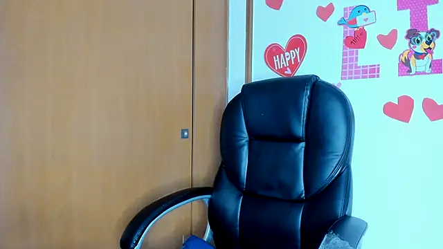 lizzie c online show from February 16, 6:10 pm