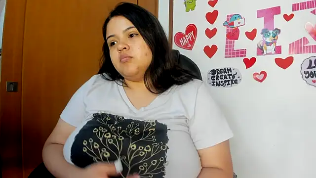 lizzie c online show from March 14, 9:24 am