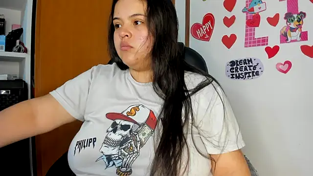 lizzie c online show from March 18, 2:15 am