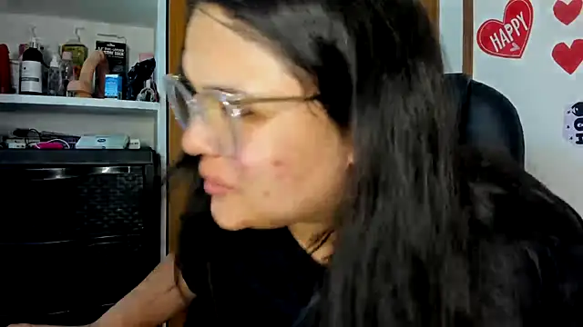 lizzie c online show from March 19, 7:29 am