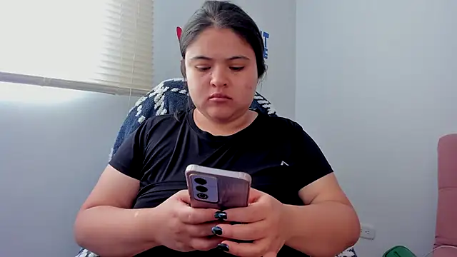 lizzie c online show from November 12, 7:46 pm