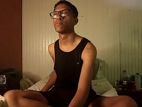 matheusroger online show from December 1, 2:05 am