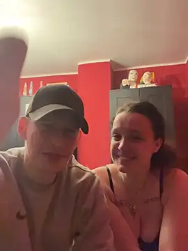 Snapshot of milabandolero chatting on December 22, 10:47 pm milabandolero online show from December 22, 10:47 pm