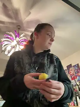 Snapshot of milabandolero chatting on December 27, 6:20 pm milabandolero online show from December 27, 6:20 pm